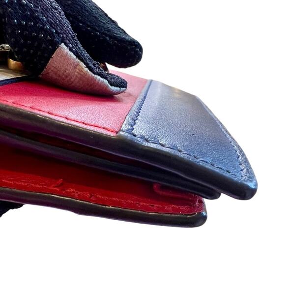 Gucci Women's Leather Queen Margaret Bee Card Case / Wallet - Picture 7 of 13